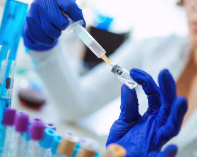 Regulador del pH en Antibióticos